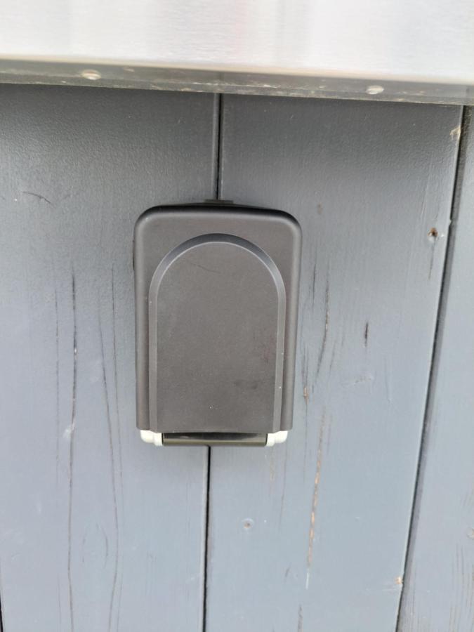 Ganze Ferienwohnung 5 Km Von Erfurt, Mit Kaffeevollautomat, Tv, Wlan, Boxspringbett, Schlafsofa Und Einkaufsmoeglichkeiten, Sehr Gute Anbindung Zur A71 Und A4, Kostenloser Oeff Parkplatz Fuer Pkw Und Transporter Elxleben Exterior foto