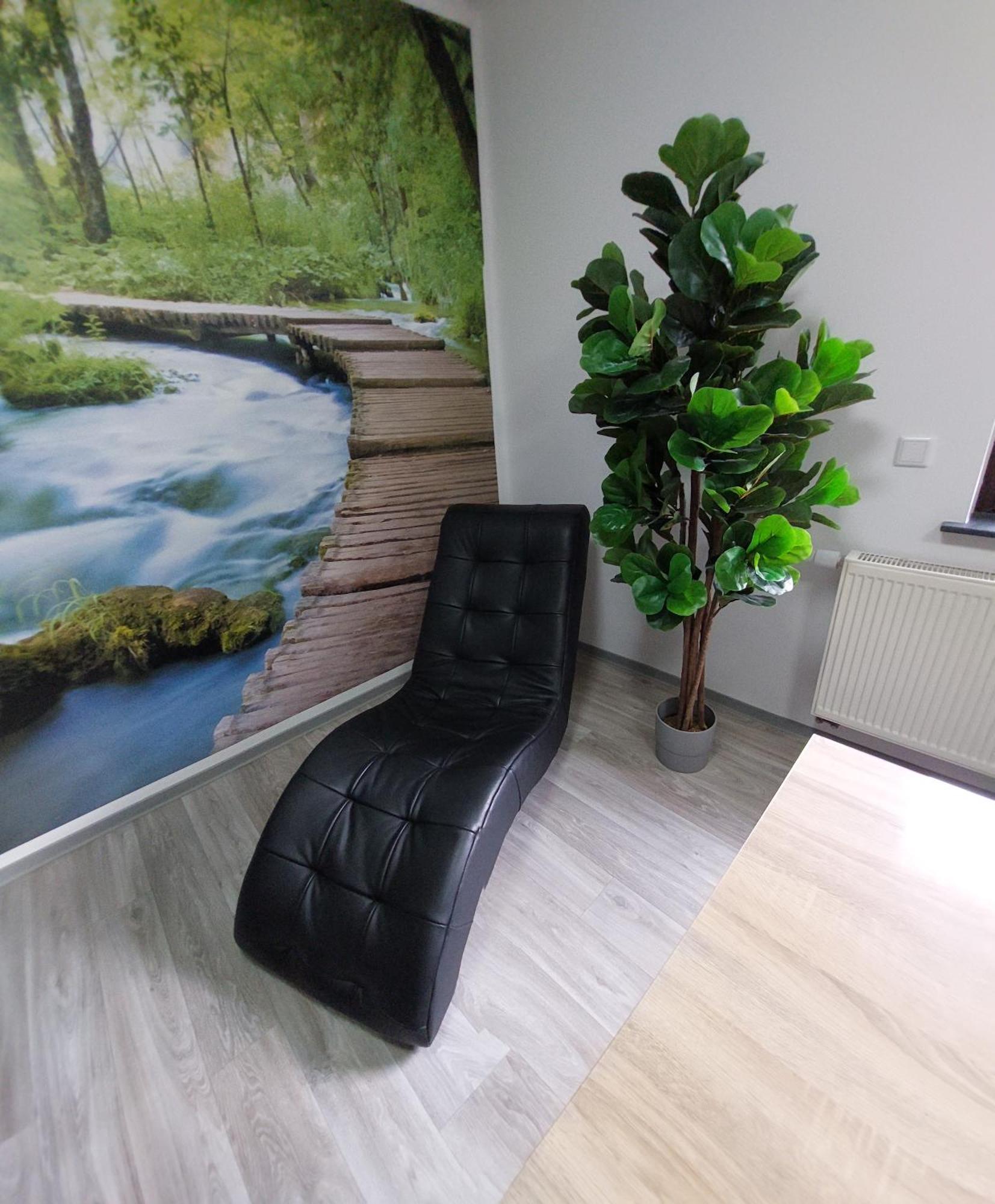 Ganze Ferienwohnung 5 Km Von Erfurt, Mit Kaffeevollautomat, Tv, Wlan, Boxspringbett, Schlafsofa Und Einkaufsmoeglichkeiten, Sehr Gute Anbindung Zur A71 Und A4, Kostenloser Oeff Parkplatz Fuer Pkw Und Transporter Elxleben Exterior foto